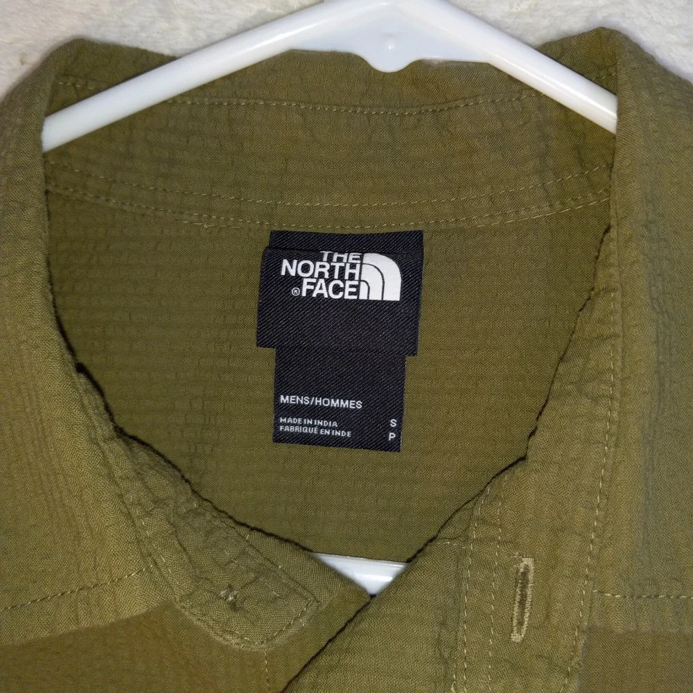 The North Face Shirt Men S Green Short Sleeve Button Collar Cotton pockets
